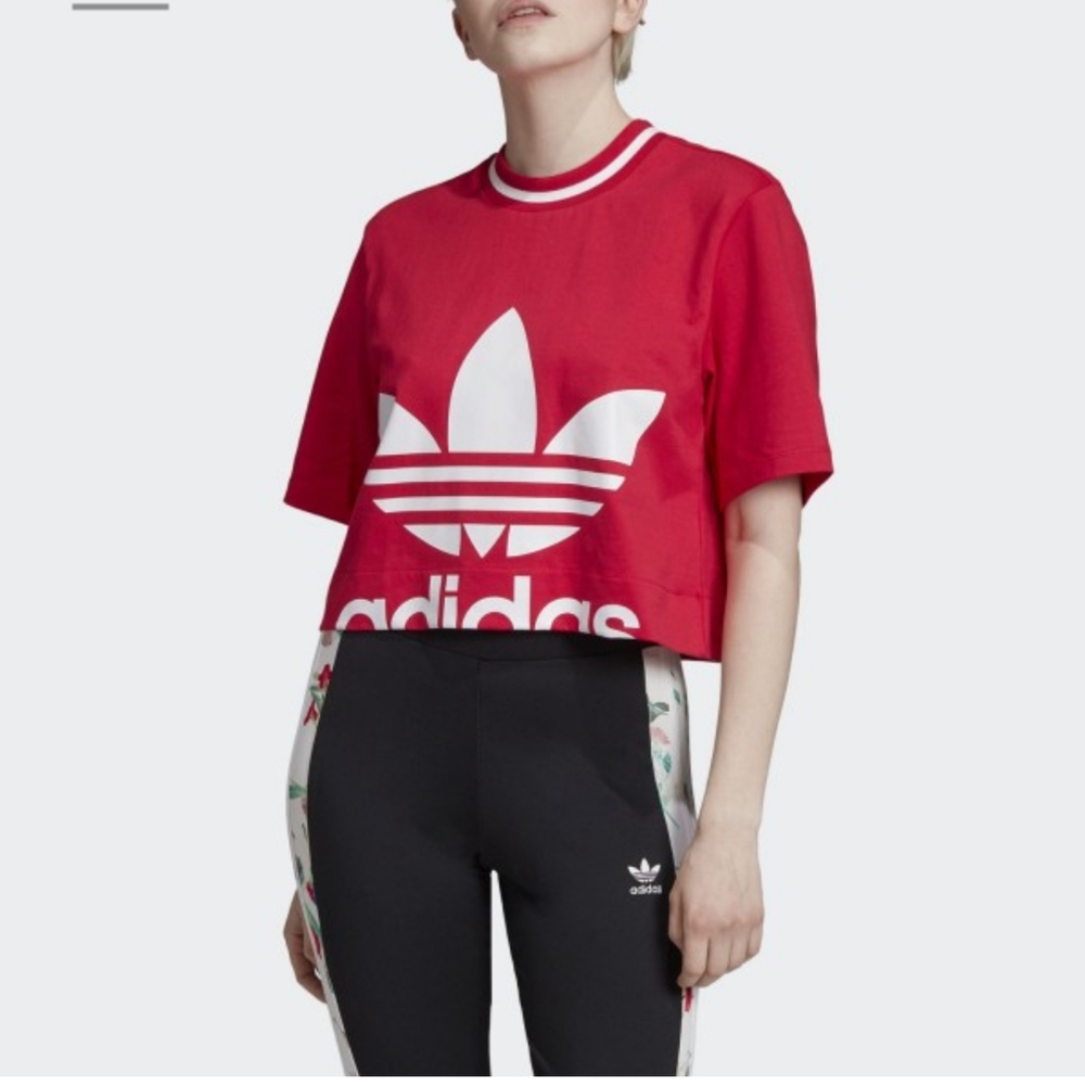 Crop adidas tee